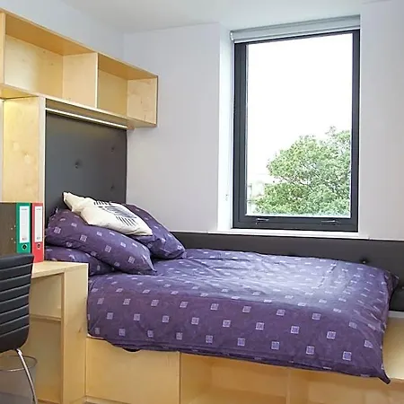 Broadstone Hall - Student 3* Dublin