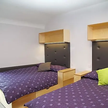 Broadstone Hall - Student Hotell 3*