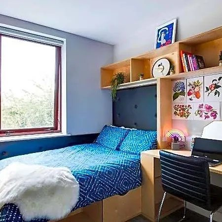 Broadstone Hall - Student 3* Dublin